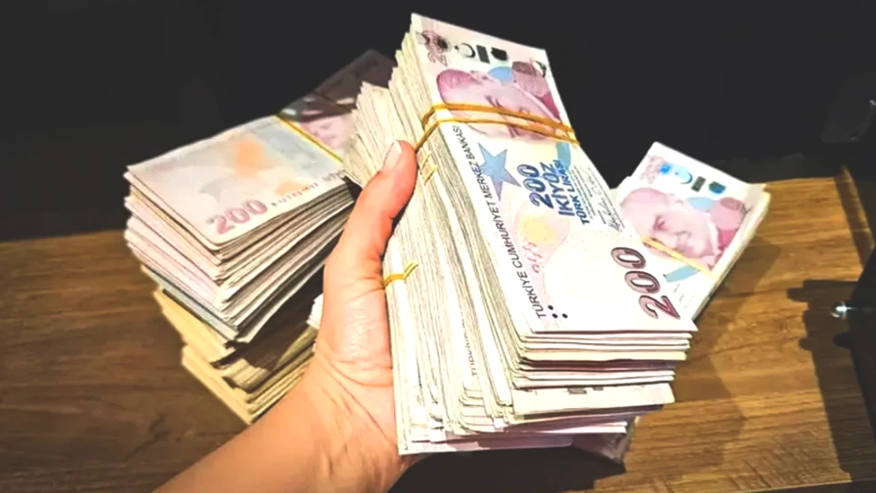 Mevduat Faizlerinde Beklenmedik Yükseliş! 100 Bin TL’nin Aylık Getirisi Belli Oldu!